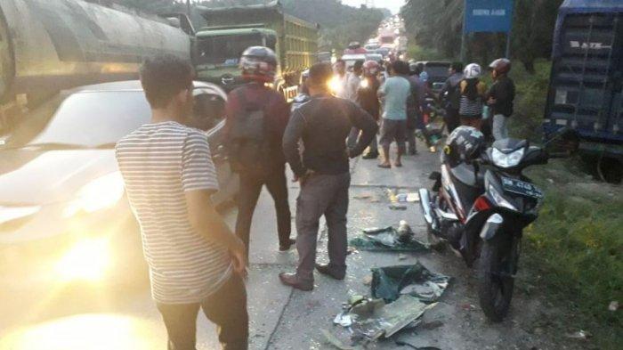 Tabrakan Beruntun Empat Kendaraan Di Lintas Timur Kilometer 53