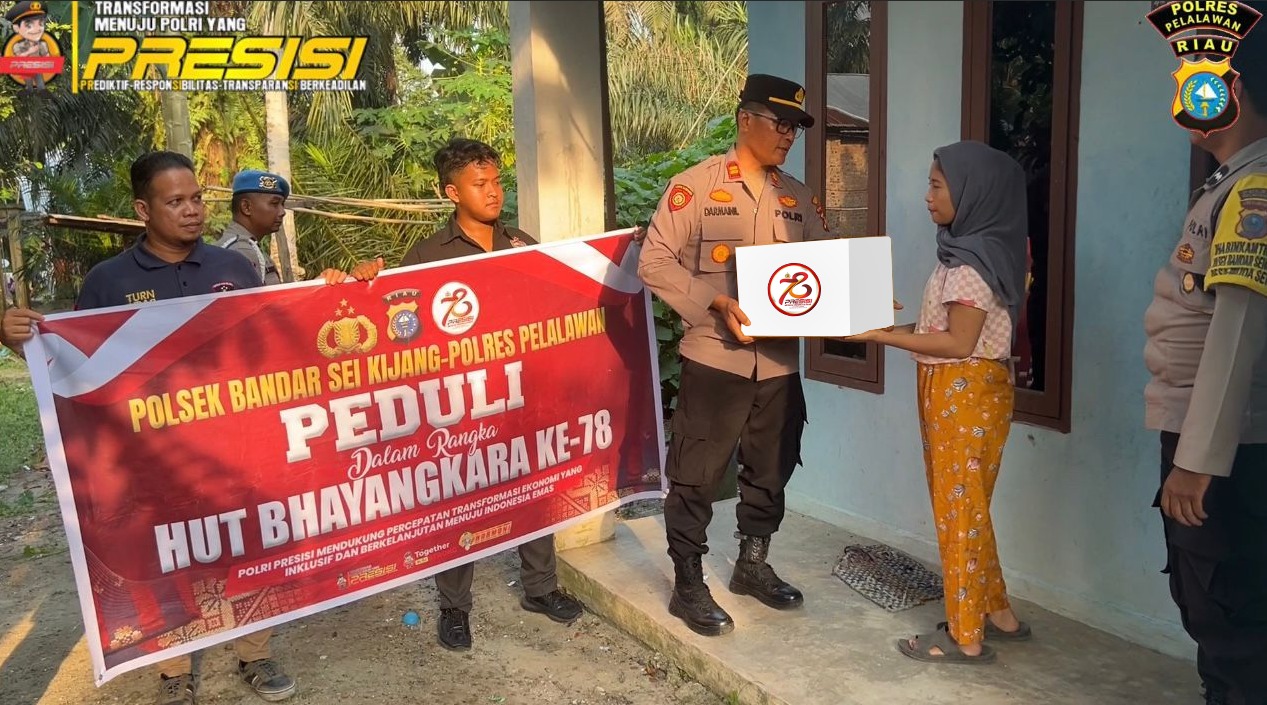 Polsek Bandat Seikijang Menyalurkan Bansos Dalam Rangka HUT Bhayangkara