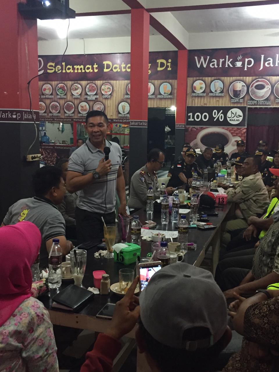 Kapolsek Tampan Hadiri Rapat Dalam Rangka Mencari Solusi Permasalahan Tauran Remaja 