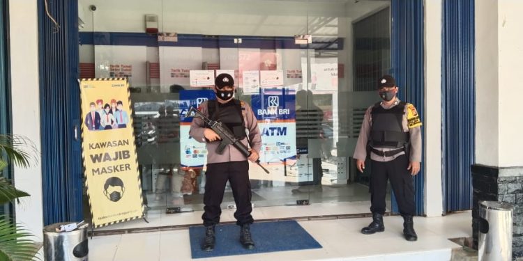 Cegah Kejahatan C3, Polsek Ukui Patroli Sambangi Objek Vital