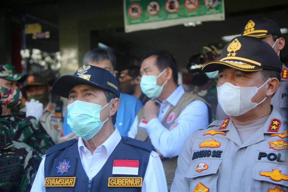 Kapolda Riau dan Gubernur Riau Tinjau Pasar Buah Pekanbaru