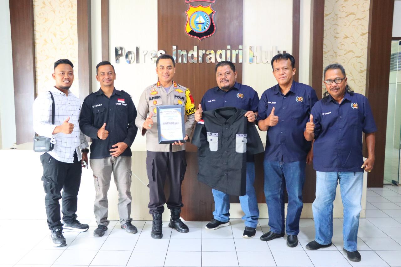 HPN 2023, Kapolres Inhu Terima Penghargaan Dari PWI Kabupaten Inhu