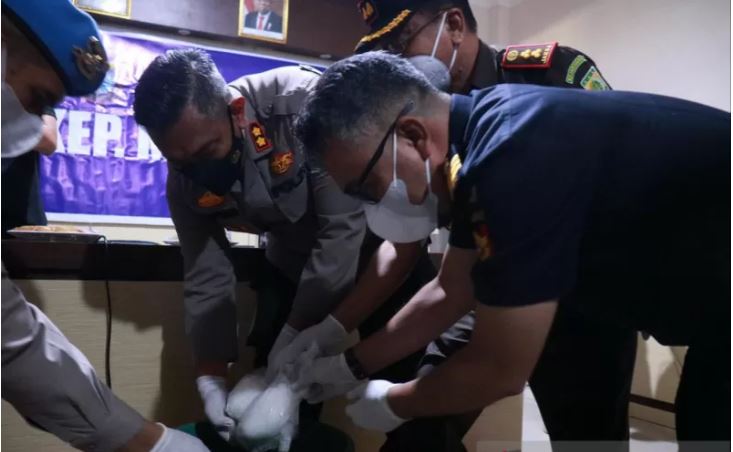 Polres Meranti musnahkan tiga kg sabu senilai Rp3 miliar dari Malaysia