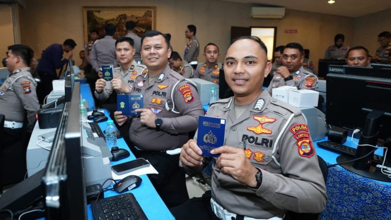 Korlantas Polri Siapkan BPKB Elektronik Untuk Kendaraan R4 Baru