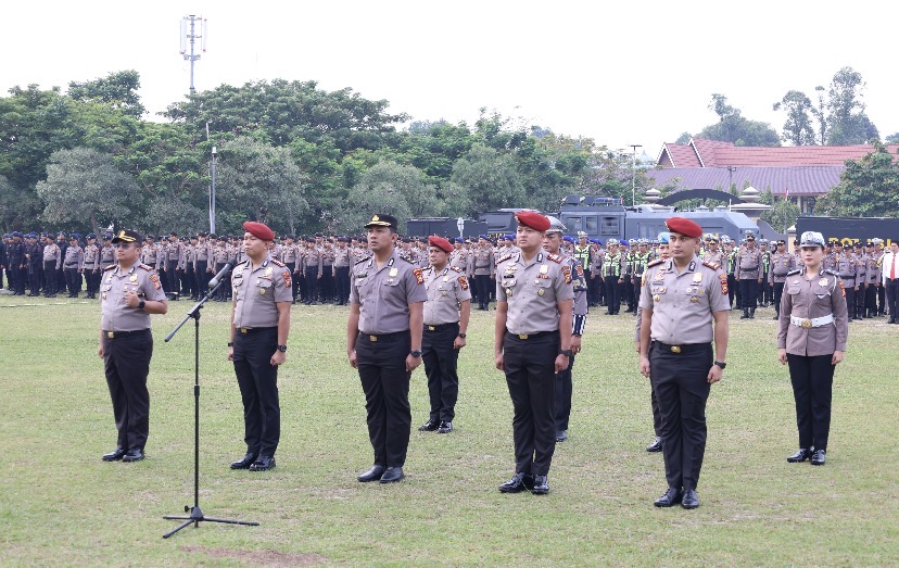 133 Personel Berprestasi Diguyur Penghargaan, Kapolda Riau: Bangun Kepercayaan Publik dengan Karya Nyata