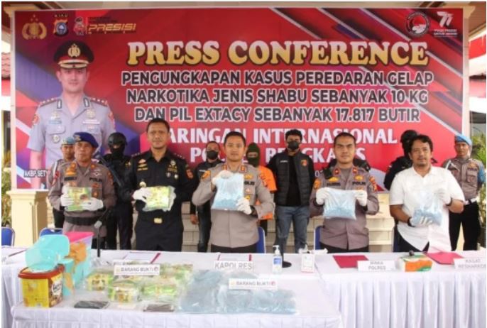 Polres Bengkalis Ungkap Pengedaran 10 Paket Sabu dan 8 Paket Pil Ekstasi