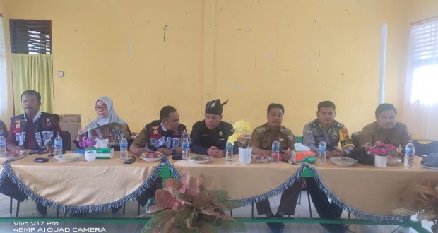 Polsek Bunut Hadiri Rapat Pembentukan HUT PGRI Kecamatan Bunut