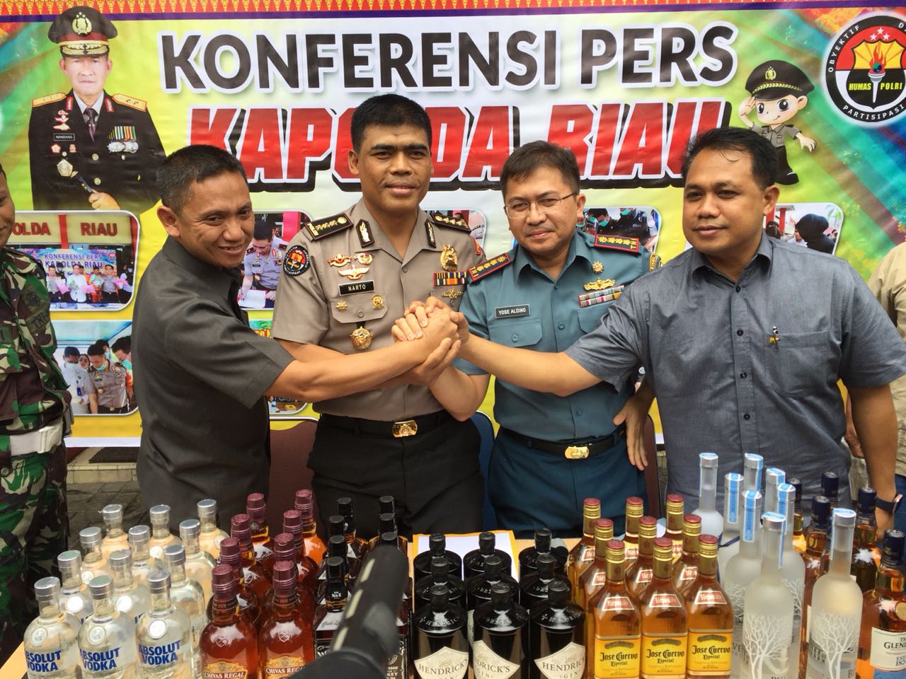 Sinergitas TNI-Polri Berhasil mengamankan Ribuan Minuman Keras Bermerk