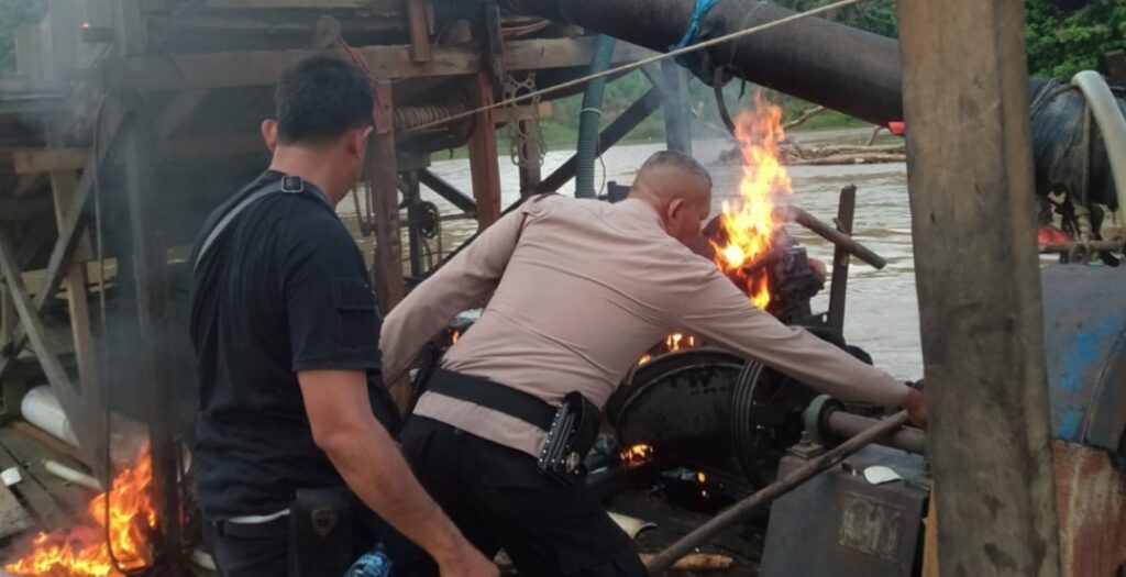 Polsek Kuantan Mudik Tertibkan 5 PETI Didua Desa