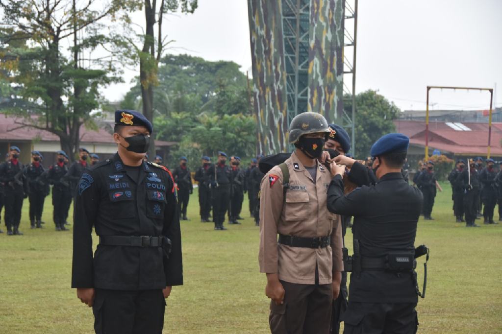 Sat Brimob Riau Gelar Upacara Pembukaan Bintradisi dan Latihan Dasar Kemampuan 29 Personil Baru