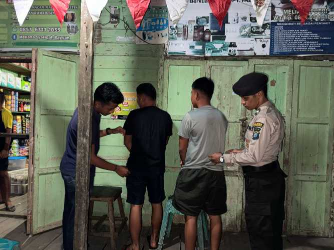 Polsek Kuala Indragiri Lakukan Patroli KRYD Untuk Tingkatkan Keamanan dan Kondusifitas Wilkum