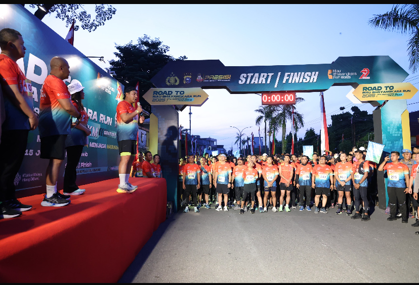 Polda Riau Gelar Road to Riau Bhayangkara Run 7,9 K