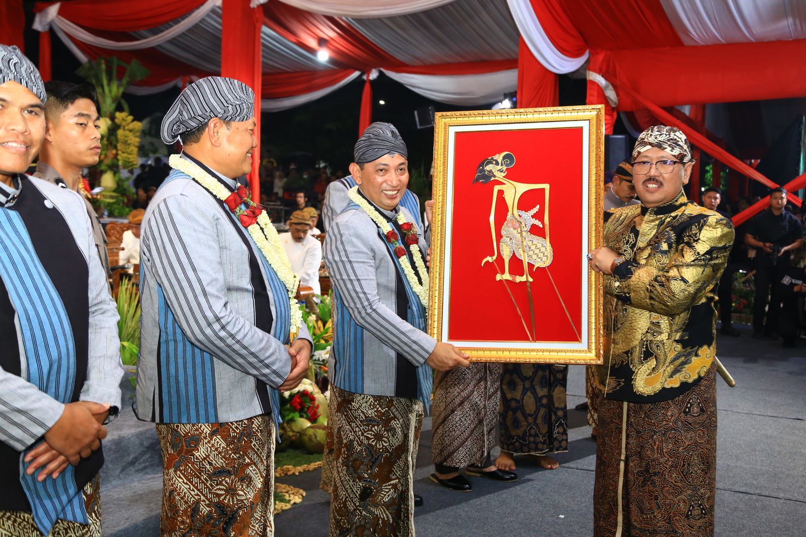 Kapolri: Wayang Orang Beri Nilai Jaga Kesatuan