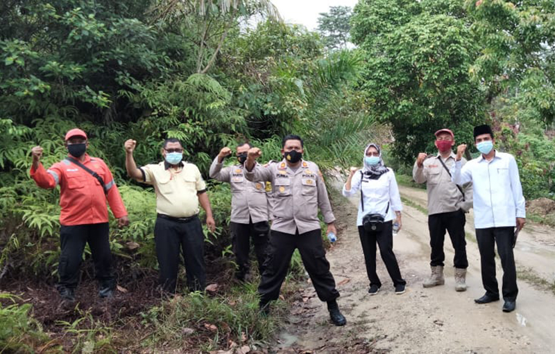 Polsek Bandar Sei Kijang Bersama Upika dan MPA Patroli Karhutla di Desa Kiyab Jaya