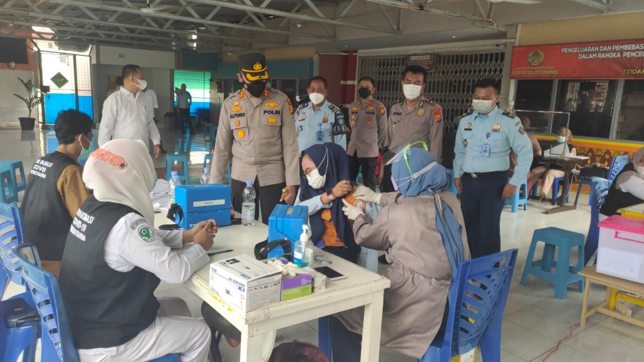 Masih Ada Napi Rutan Rengat Belum Divaksin, Kapolres Inhu Turun Langsung