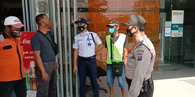 Operasi Yustisi, Polsek Pangkalan Kerinci Sambangi Kantor Perbankan