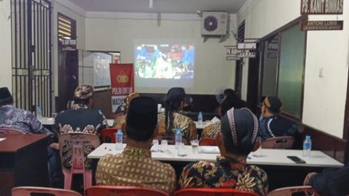 Polsek Kateman Tampilkan Wayang Kulit, Perkuat Tali Silaturahmi dan Cinta Budaya di Tengah Masyarakat