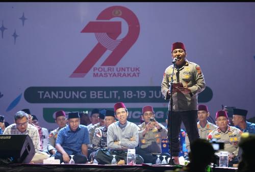 Polda Riau Gelar Bakti Religi dan Peduli Lingkungan di Tanjung Belit: UAS Sampaikan Pesan Mendalam tentang Menjaga Alam dan Amanah